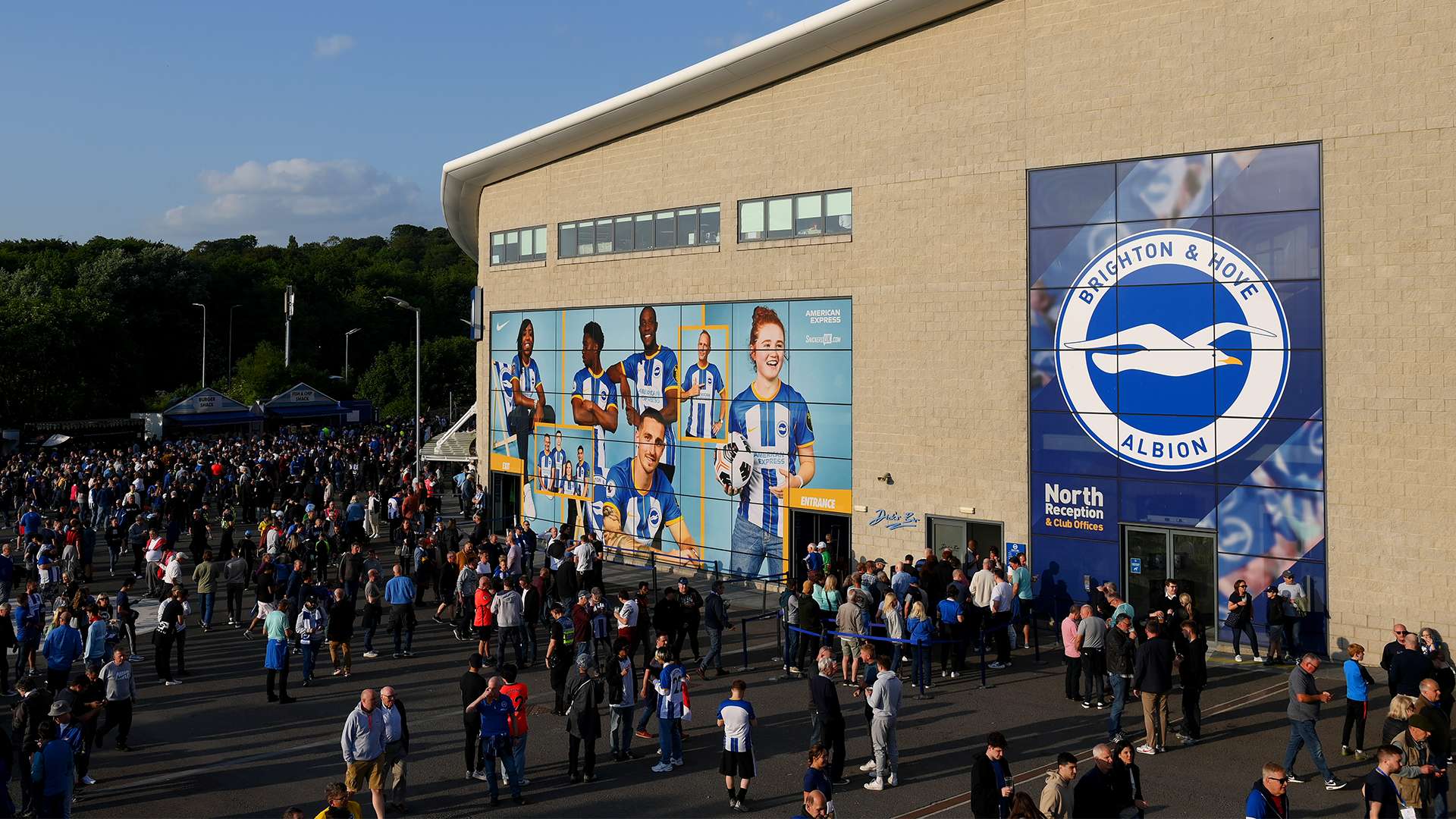 [视频]【央视快评】抓住机遇 乘势而上 勇于创新 苦干实干.